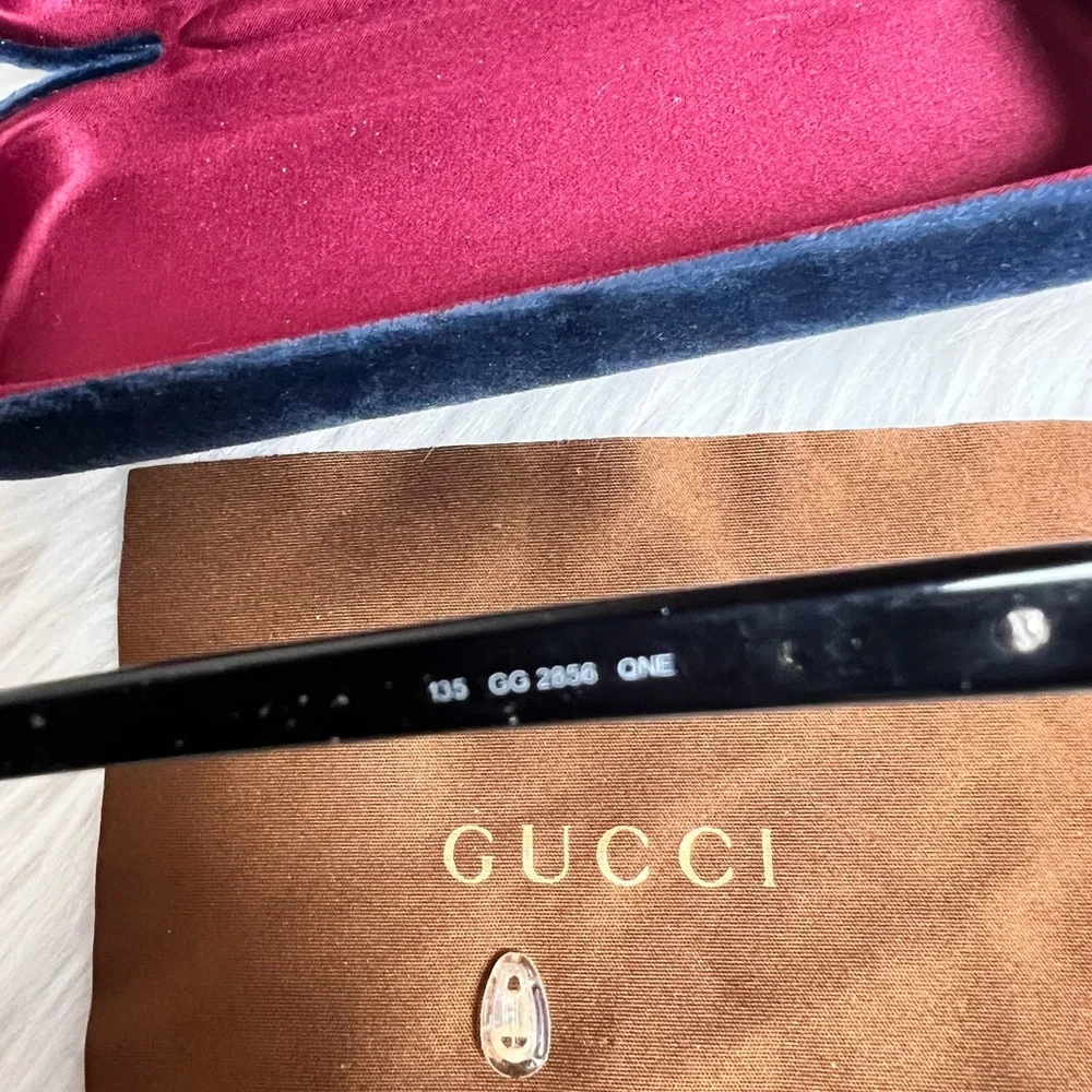 Gucci Silver Frame Glasses with Case - Picture 7 of 10